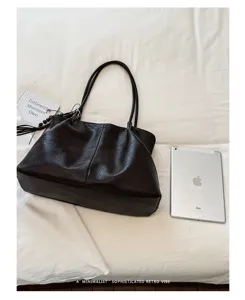 Sac cabas souple en cuir grand format rétro, sac porté épaule polyvalent pour femmes.