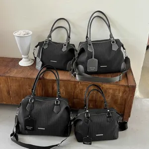 Retro Vertikal Gestreifte Boston Handtasche Für Damen Große Kapazität Anzug Stoff Kissen Schulter Umhängetasche