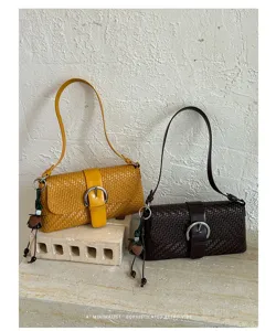 French niche woven leather shoulder bag stylish retro casual commuter baguette handbag