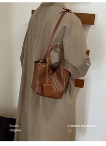 Retro woven leather bucket bag for women, large capacity tote shoulder crossbody bag.