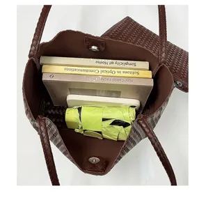 Retro woven tote bag large capacity PU leather shoulder handbag commuter bag brown daily use