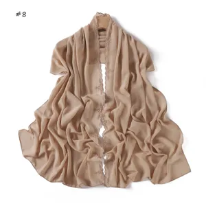 Sciarpa lunga in chiffon leggero con ricamo floreale, elegante coprispalle trasparente.