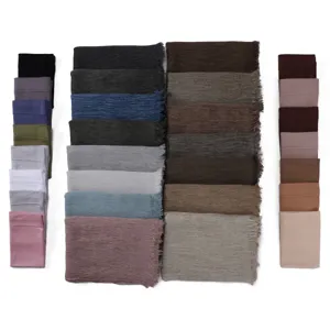 Sciarpa in cotone gualcito a tinta unita con set di cuffie interne abbinate per donne