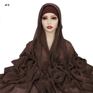 Sciarpa hijab lunga in rayon stropicciato tinta unita con sottocuffia elastica abbinata