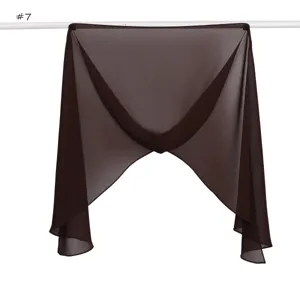 Foulard hijab en mousseline marron uni léger doux long accessoire de mode pour femme.