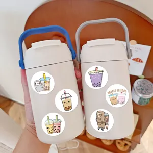 Carina bottiglia d'acqua bubble tea con manico, simpatico design con adesivo per uso quotidiano.