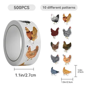 Rotolo di adesivi di pollo cartoon con 500 pezzi e 10 motivi per decorare il computer portatile.