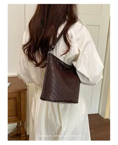 Women Woven Bucket Bag Retro Shoulder Crossbody Bag Elegant Commuter PU Leather Handbag