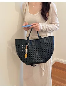 Black woven hollow-out tote bag for women, retro autumn commute large shoulder bag.