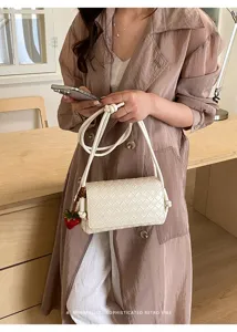 Woven underarm shoulder bag for women stylish casual crossbody small square handbag