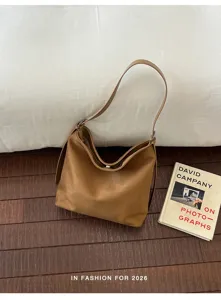 Women vintage brown suede shoulder bag, large capacity casual hobo tote bag for autumn.