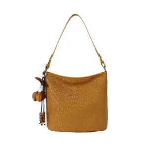 Woven shoulder bag for women, retro bucket handbag with stylish charm, casual daily commute.