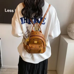 Zaino mini carino orso marrone da donna, elegante pelle PU retro borsa da scuola viaggio casual.