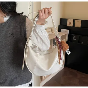 Retro white crescent hobo bag for women, stylish Korean style casual large capacity shoulder bag.