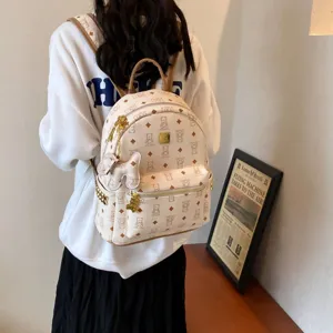 Zaino da lavoro con stampa di orsetto carino per donne, elegante borsa da scuola capiente.