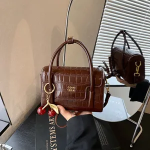 Vintage Crocodile Pattern PU Leather Crossbody Bag Minimalist Flap Top Handle Bag Horizontal Square Small Satchel Bag For Women Daily Wear