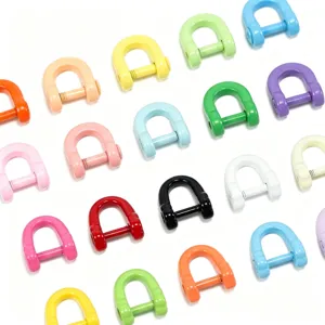 Colorful alloy horseshoe buckles D shackles DIY metal hardware accessories for keychains.