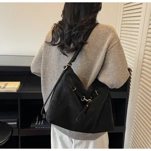Black retro casual shoulder bag, soft leather daily commuter tote bag with strap.