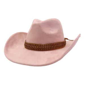 Chapeau cowboy suédine rose détail, vue large bord chapeau jazz rétro, accessoire western classique.