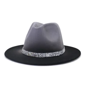 Chapeau fedora élégant à large bord en feutre de laine avec bande de strass pour automne hiver.
