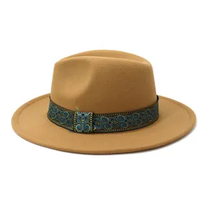 Klassieke wol fedora hoed met blauwe patroon band brede rand stijlvolle winterhoed