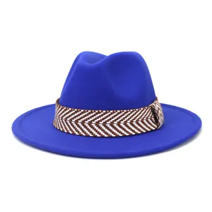 Detailweergave blauwe wolvilt fedora hoed, brede platte rand winter mode hoofddeksel accessoire