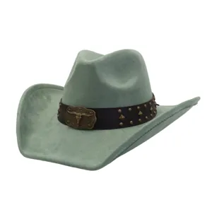 Sombrero de vaquero western de ante verde salvia con tira de cuero y hebilla de toro.