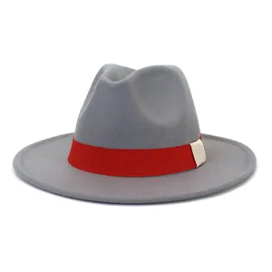 Chapeau fedora en feutre de laine gris avec ruban rouge, bord plat large style jazz détail