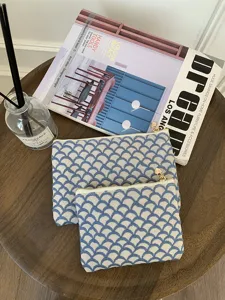 Blau und beige Welle bestickte Kosmetiktasche Set, tragbare Reißverschluss Münztasche.
