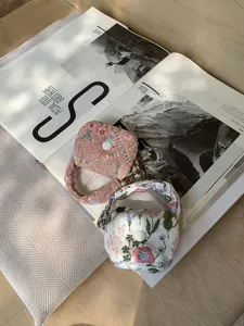 Embroidered mini bluetooth earphone pouch portable storage coin bag cute floral soft case