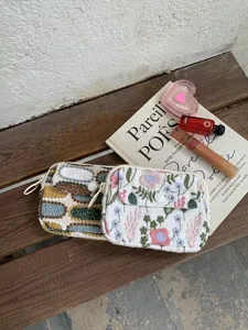 Pochette double couche brodée en lin de coton porte-monnaie étui pour le rangement.