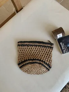 Bolso de maquillaje de paja tejido a mano, estuche con cremallera, organizador elegante.