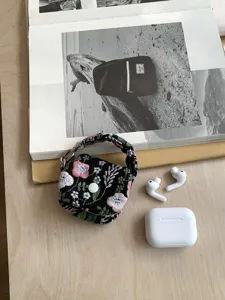 Embroidered floral mini bluetooth earphone pouch portable storage bag hanging coin purse soft case