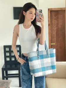 Blauw-witte gewoven tote tas, grote zomer strandtas mand tas voor dagelijks gebruik.