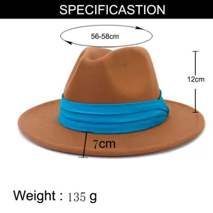 Dettaglio cappello fedora in lana, marrone con fascia blu, circonferenza testa 56-58cm.
