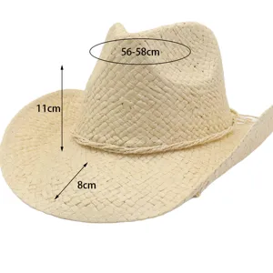 Vue détaillée du chapeau de cowboy en paille beige montrant la largeur du bord et la taille.