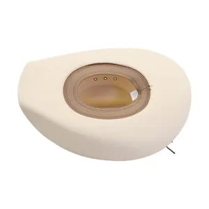 Clásico sombrero de paja vaquero de ala ancha con banda para el sudor, protección solar estival.