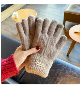 Winter warm knitted touchscreen gloves for women, fleece lined thick stretchy thermal gloves.