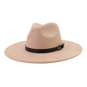 Elegante sombrero fedora de ante caqui con correa de cuero negro y anillo de metal unisex.