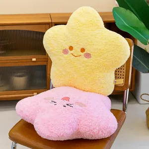 Almohada de felpa de estrella linda cojín de cara adorable para sofá cama dormitorio