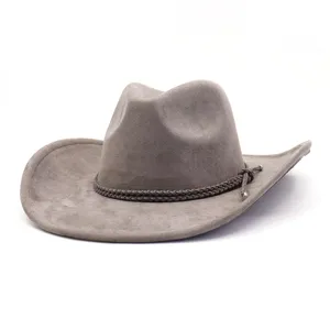 Graue Wildleder-Cowboyhut Detailansicht mit feinem geflochtenem Band und weicher Textur.