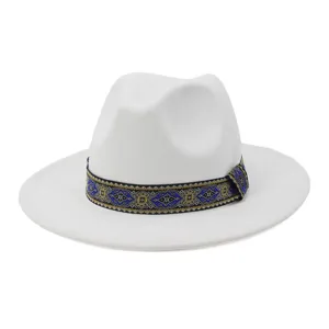 Witte wollen vilt fedora hoed met blauwe etnische band, klassieke brede rand jazz hoed.