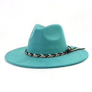 Suede fedora hoed voor dames en heren, brede rand met zwart-witte gevlochten banddetails.