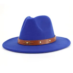 Blauer Woll-Fedora-Hut für Damen, elegante breite Krempe Jazz Kappe mit braunem Ledergürtel.