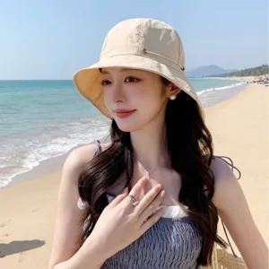 Chapeau de Soleil à Large Bord pour Femmes Été Plage Protection UV Pliable Voyage Casual Respirant Nœud Chapeau Extérieur
