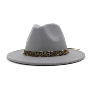 Grauer Filzhut Fedora mit gewebtem Band, perfekter modischer Hut für Herbst und Winter.