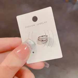 Silberne mehrschichtige Strass Ohrklemme minimalistisches Design Ohrclip ohrring