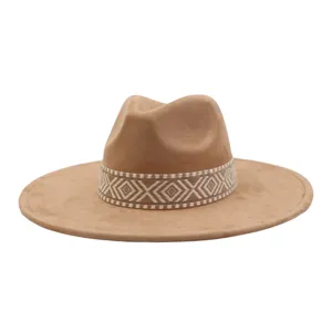 Klassieke khaki suède fedora hoed met brede rand en stijlvolle boho geometrische band.
