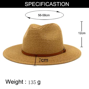 Klassieke strooien zonnehoed met bruine lederen riem, perfect voor strand en zomerse dagen.