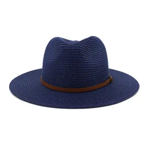 Blauwe strooien fedora hoed voor heren en dames, zomerse strand zonneschermhoed met bruine riem.